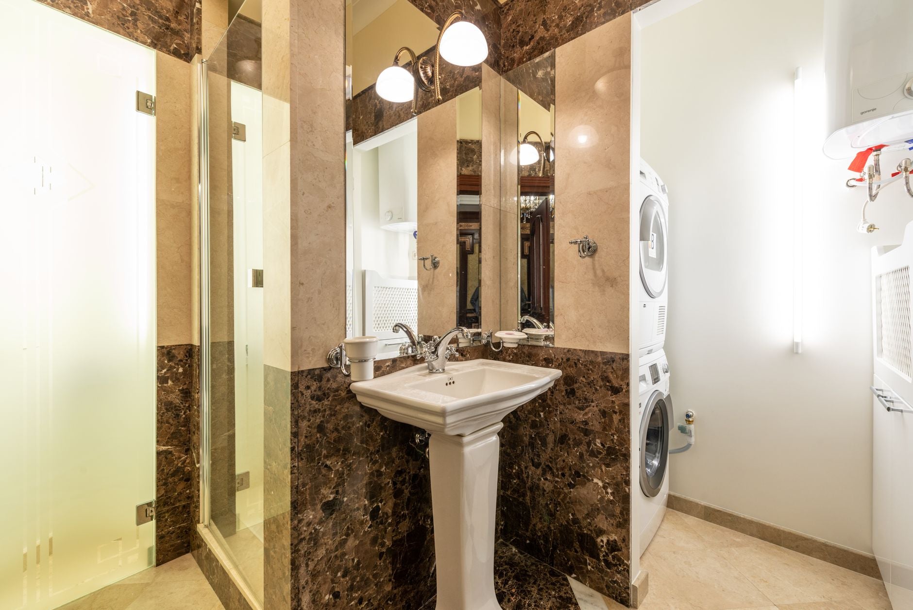 Mastering the Art of Small Spaces: A Comprehensive Guide to the Small Marble Wash Basin