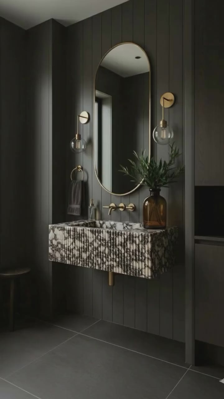 Calacatta Viola Marble Wall-Mounted Sink – Fluted Design